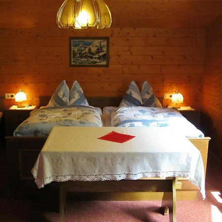 Bischof شقة ميلاو